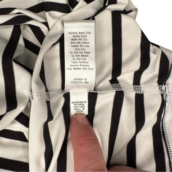 Athleta Black & White Striped High Neck Racerback Tank Top – Size XS - Picture 7 of 8